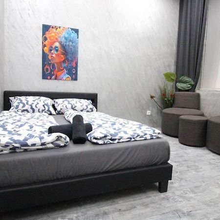 Family Studio In Akh Area Виена Екстериор снимка