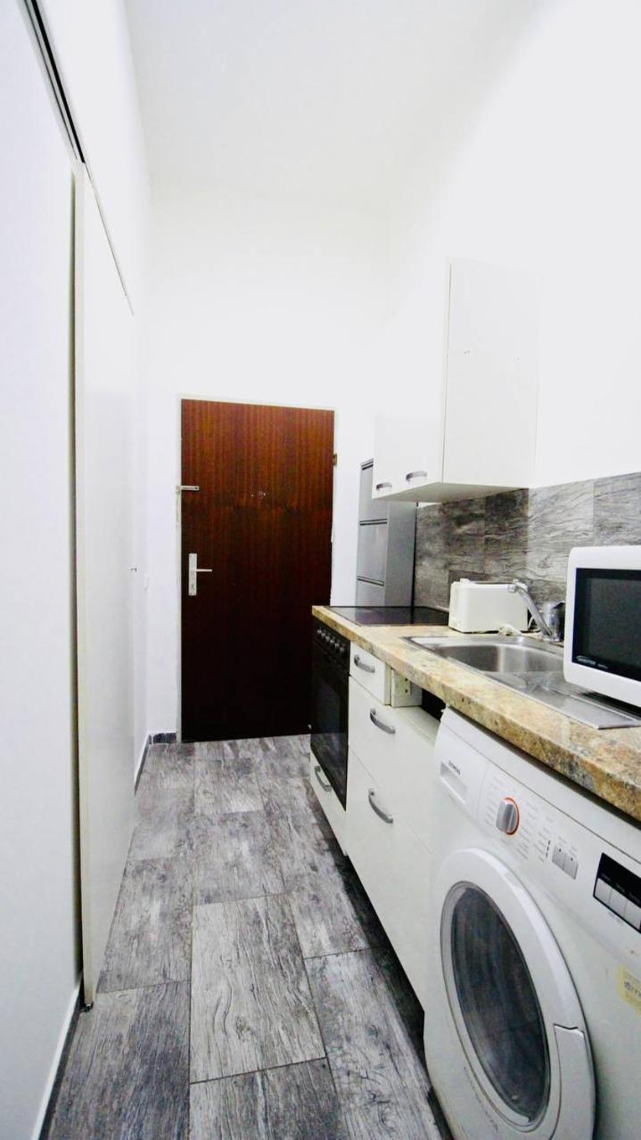 Family Studio In Akh Area Виена Екстериор снимка